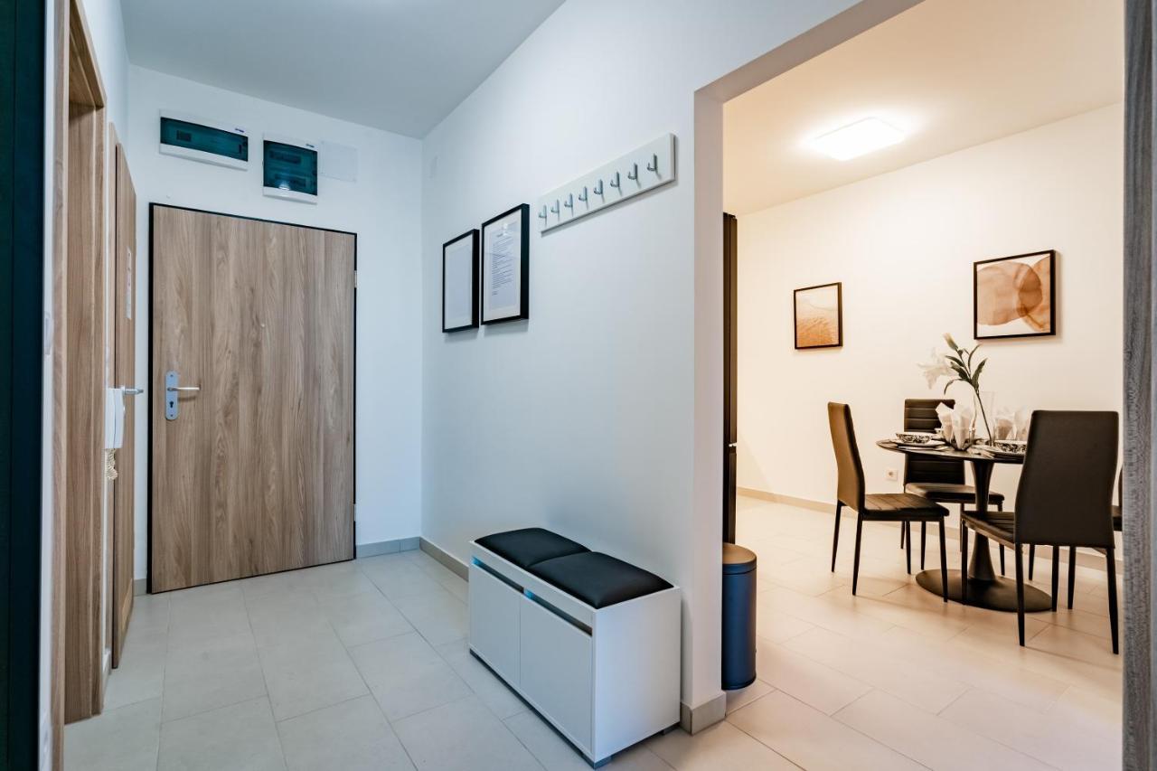Fox Premium Apartment & Free Private Parking Budapest Exterior photo