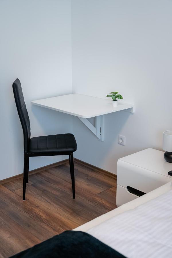 Fox Premium Apartment & Free Private Parking Budapest Exterior photo