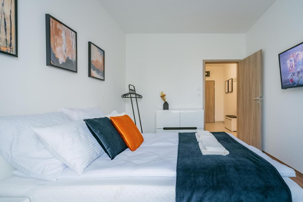 Fox Premium Apartment & Free Private Parking Budapest Exterior photo