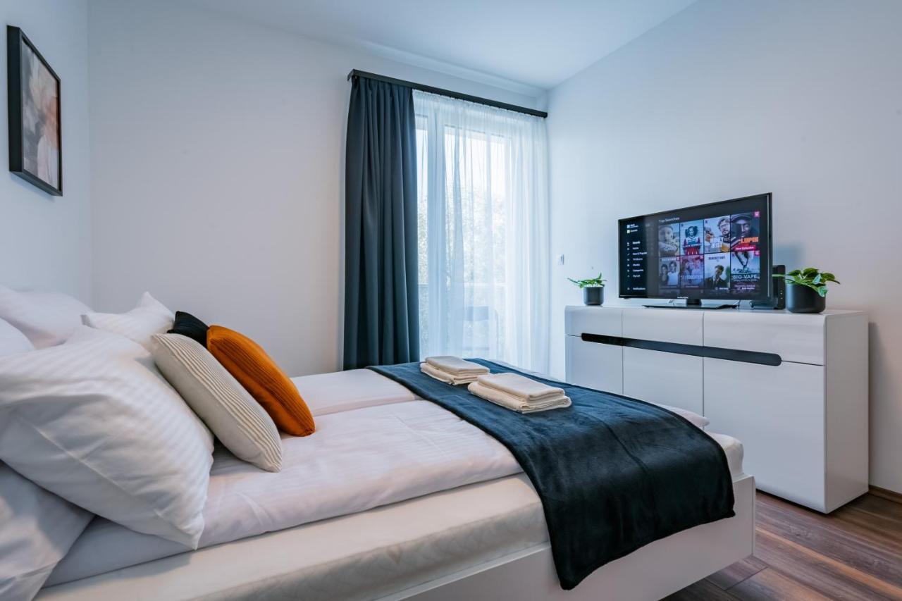 Fox Premium Apartment & Free Private Parking Budapest Exterior photo